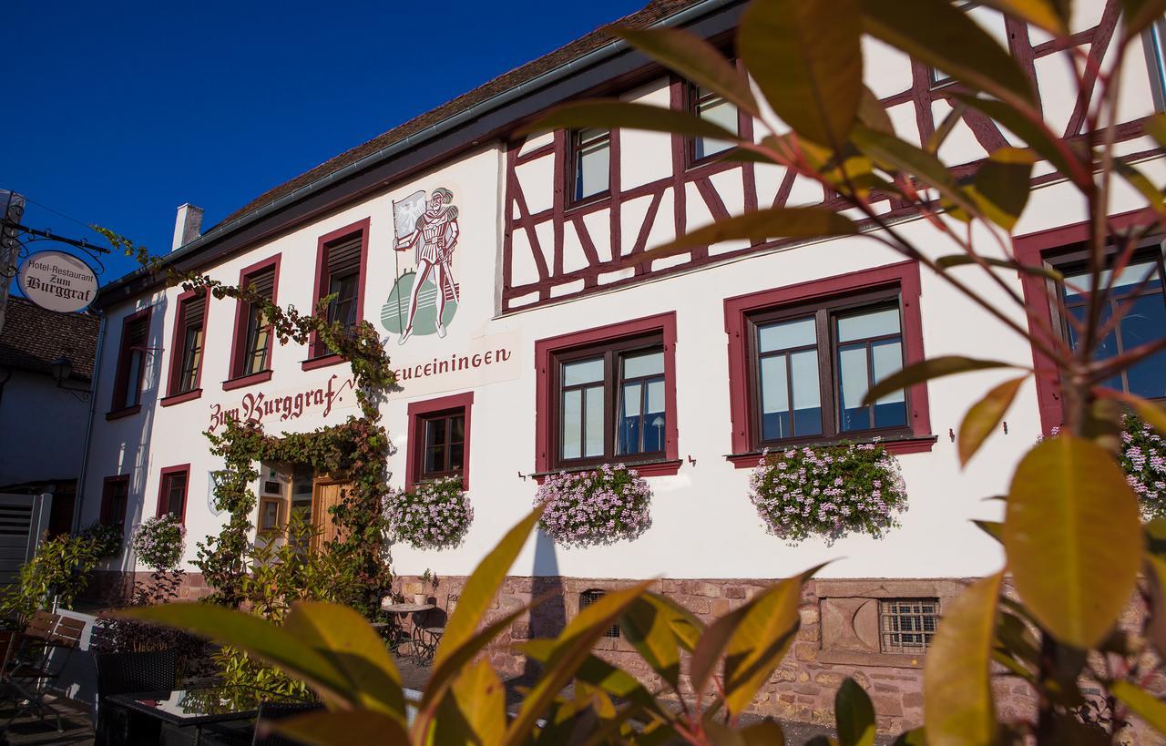 Hotel Zum Burggraf Neuleiningen ภายนอก รูปภาพ